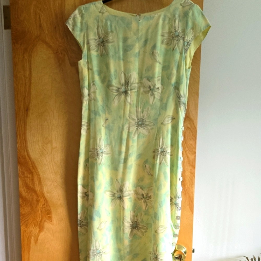 Maggy london Dress Size 14 Worn Once. 100% Silk